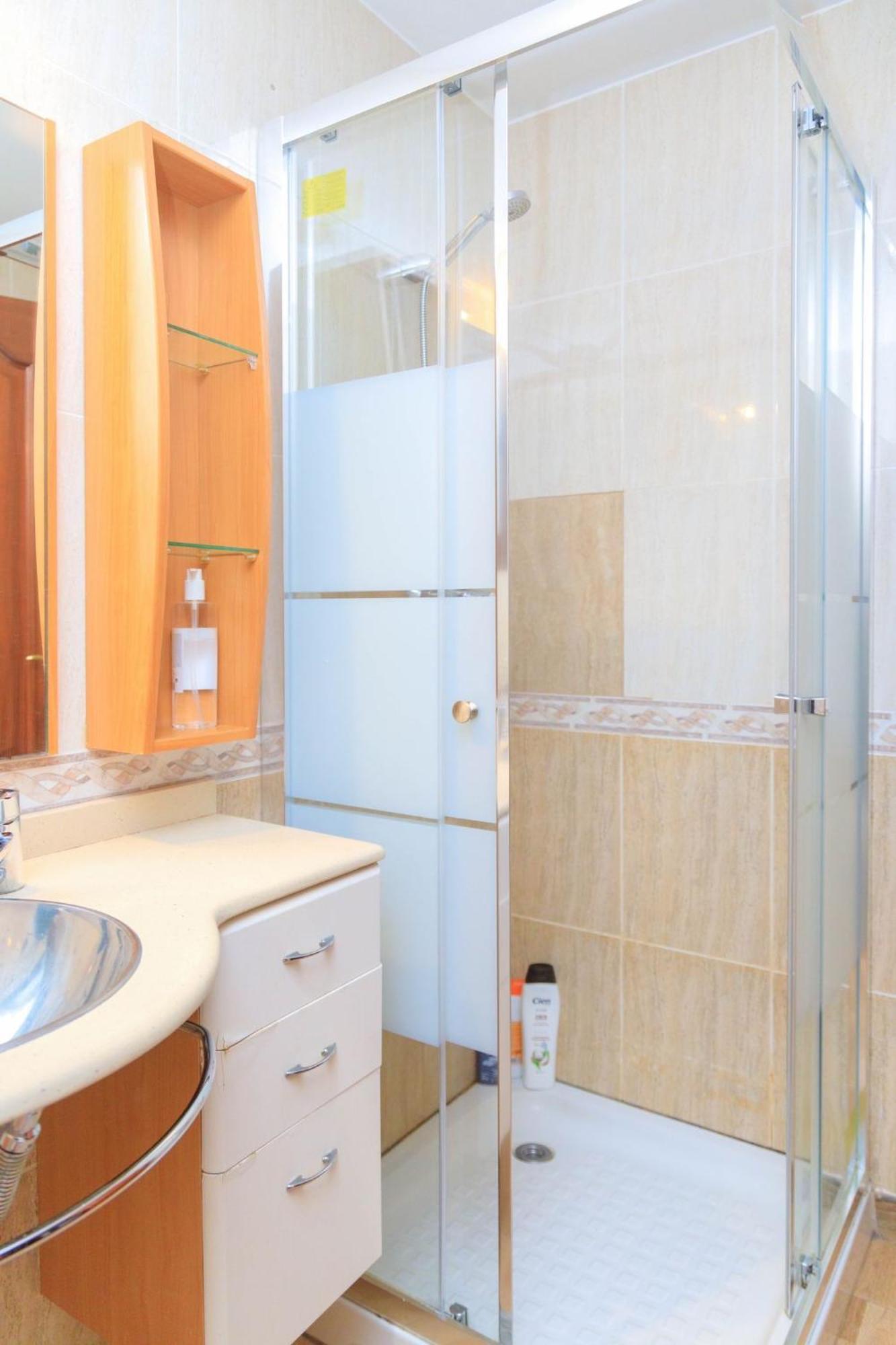 Апартаменти Sunshine Apartament Бенідорм Екстер'єр фото